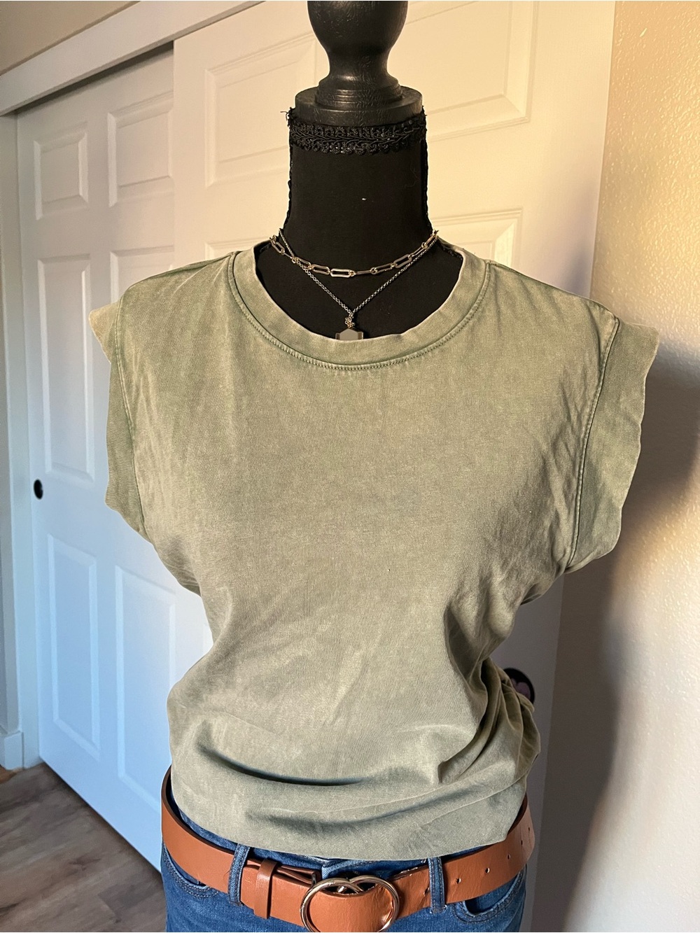 a.n.a. Olive Green Twist Back Top Size Large